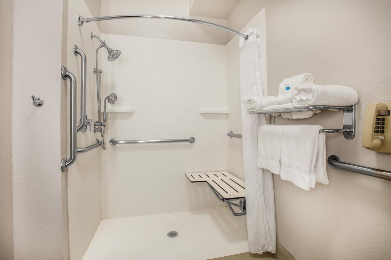 Holiday Inn Express Hotel & Suites Dallas - Grand Prairie I-20 By Ihg מראה חיצוני תמונה